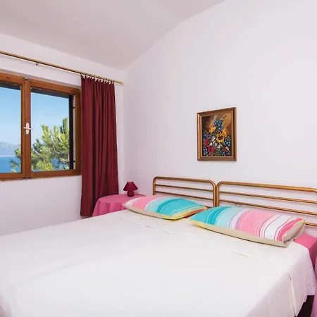 2 Bedroom Pet Friendly In *