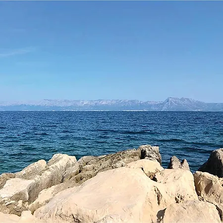 Huisdiervriendelijk In Appartement Trpanj